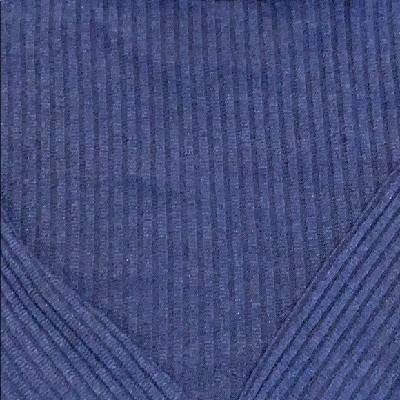 Women’s Forever 21 Ribbed Long Sleeve Crop Top - Picture 4 of 6